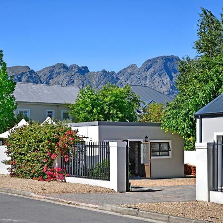 La Rochelle Cottage フランシュホーク エクステリア 写真
